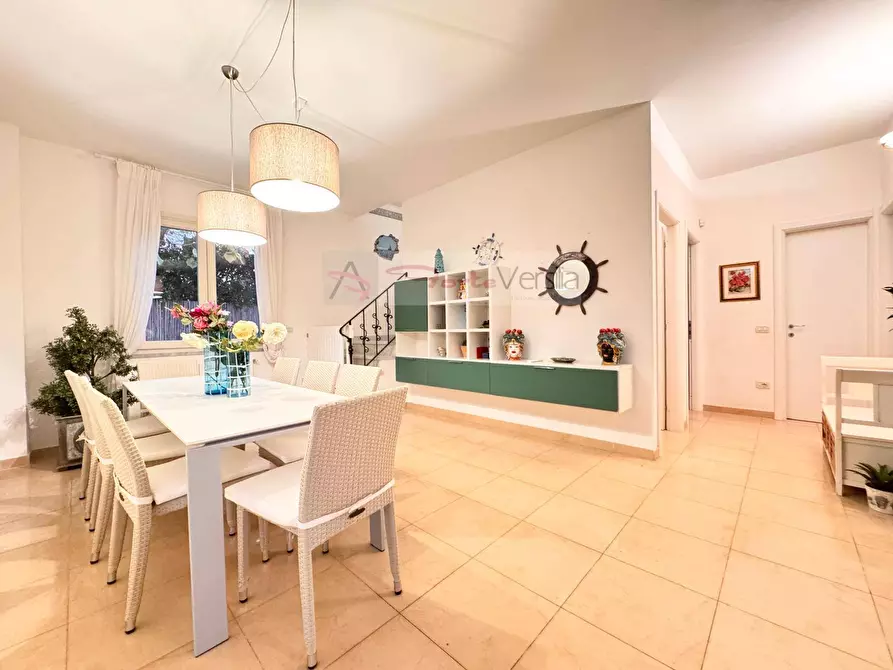 Immagine 12 di Villa in vendita  a Forte Dei Marmi