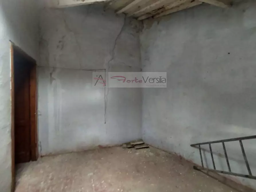 Immagine 23 di Casa semindipendente in vendita  a Seravezza