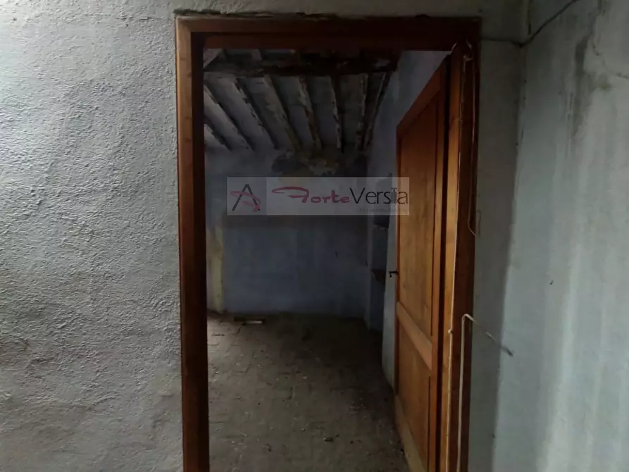 Immagine 25 di Casa semindipendente in vendita  a Seravezza