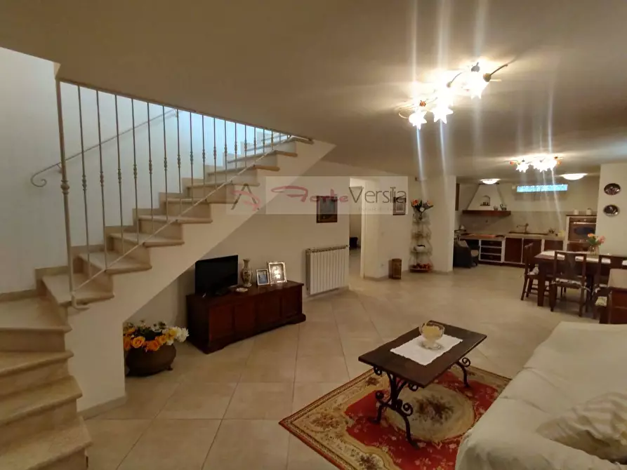 Immagine 43 di Villa in vendita  a Pietrasanta