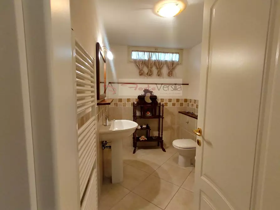 Immagine 55 di Villa in vendita  a Pietrasanta