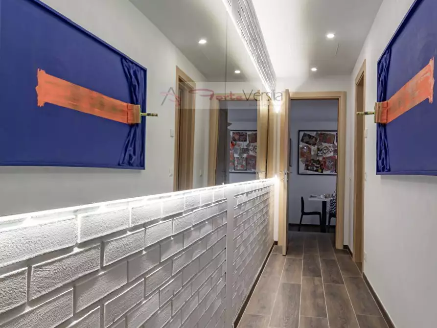 Immagine 20 di Appartamento in vendita  a Viareggio