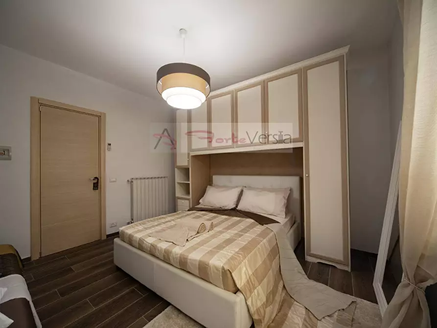 Immagine 24 di Appartamento in vendita  a Viareggio