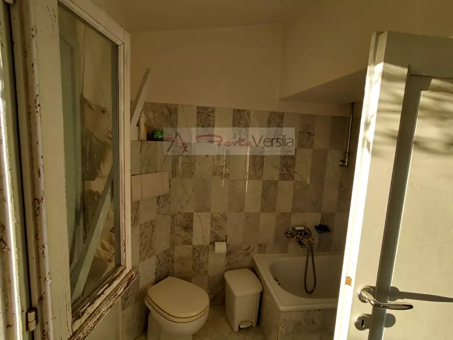 Immagine 22 di Casa semindipendente in vendita  a Pietrasanta