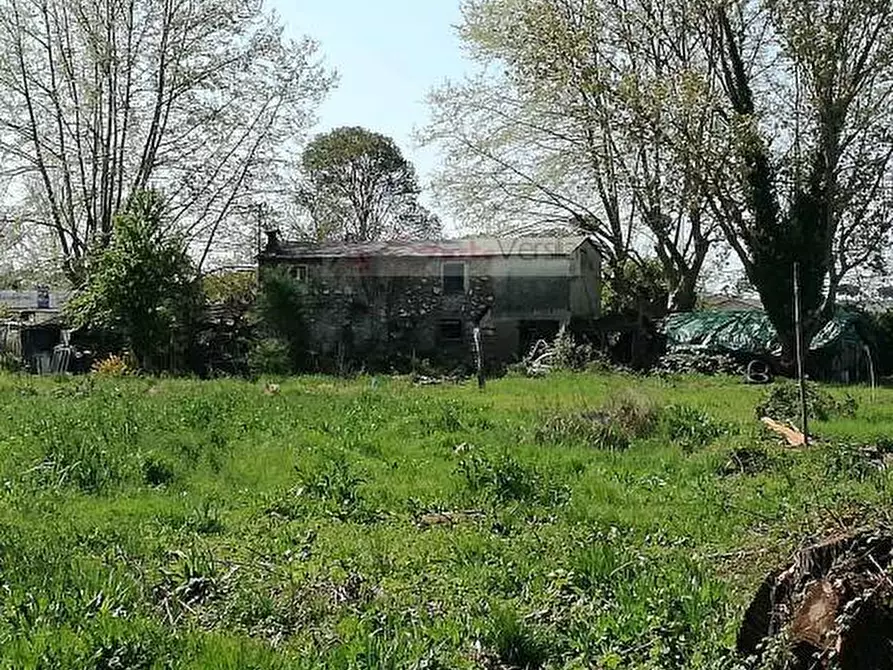 Immagine 3 di Terreno residenziale in vendita  a Pietrasanta