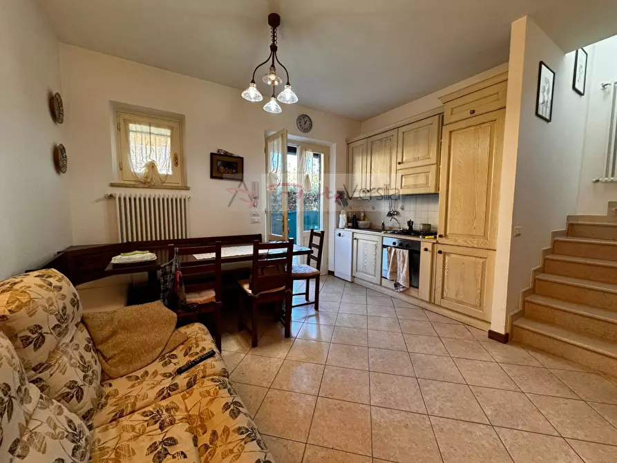 Immagine 1 di Villa in vendita  a Forte Dei Marmi