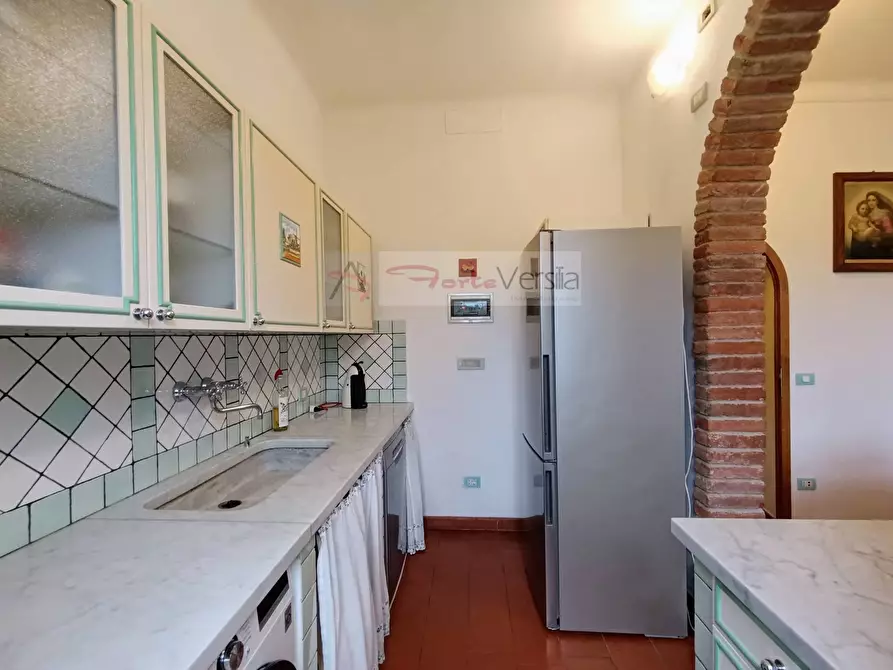 Immagine 14 di Appartamento in vendita  a Forte Dei Marmi