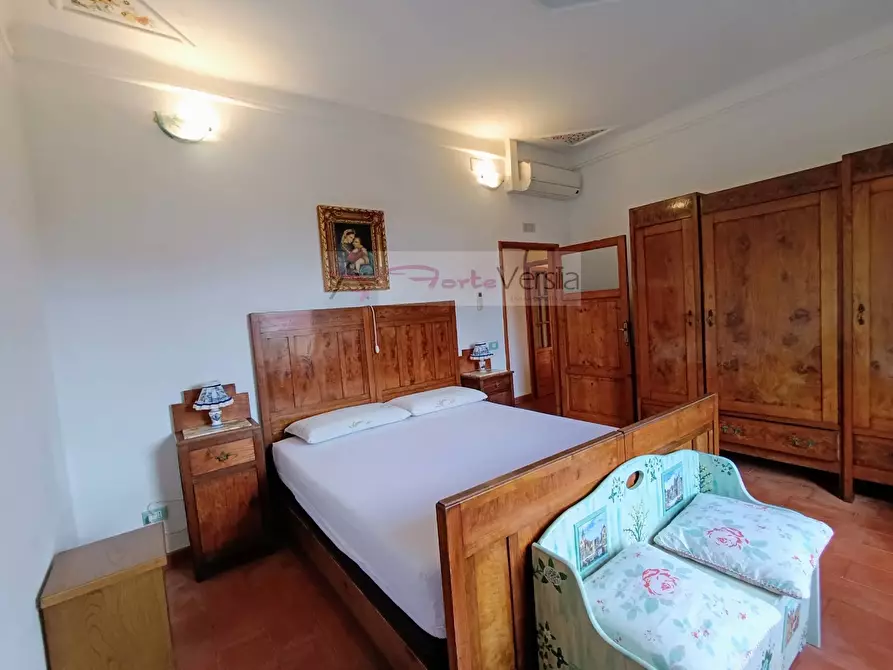 Immagine 22 di Appartamento in vendita  a Forte Dei Marmi