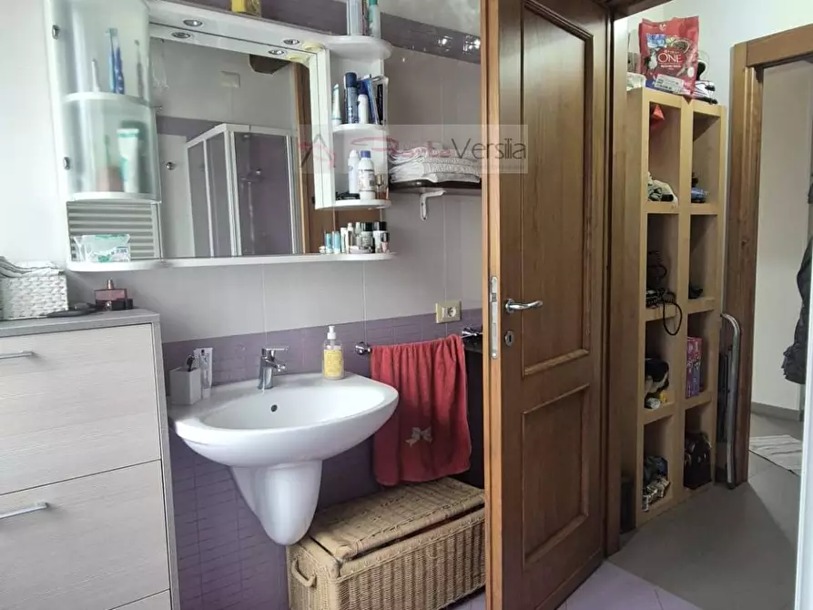 Immagine 20 di Villa in vendita  a Montignoso