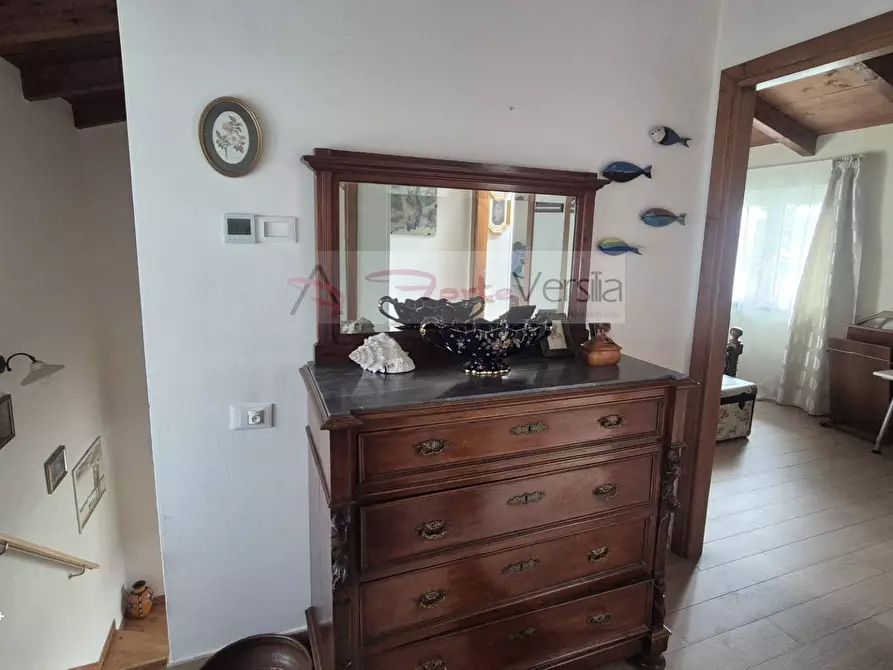 Immagine 24 di Villa in vendita  a Montignoso