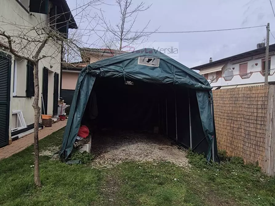 Immagine 44 di Villa in vendita  a Montignoso