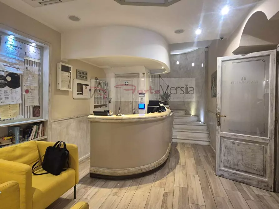 Immagine 5 di Albergo/B&B/Residence in vendita  a Camaiore