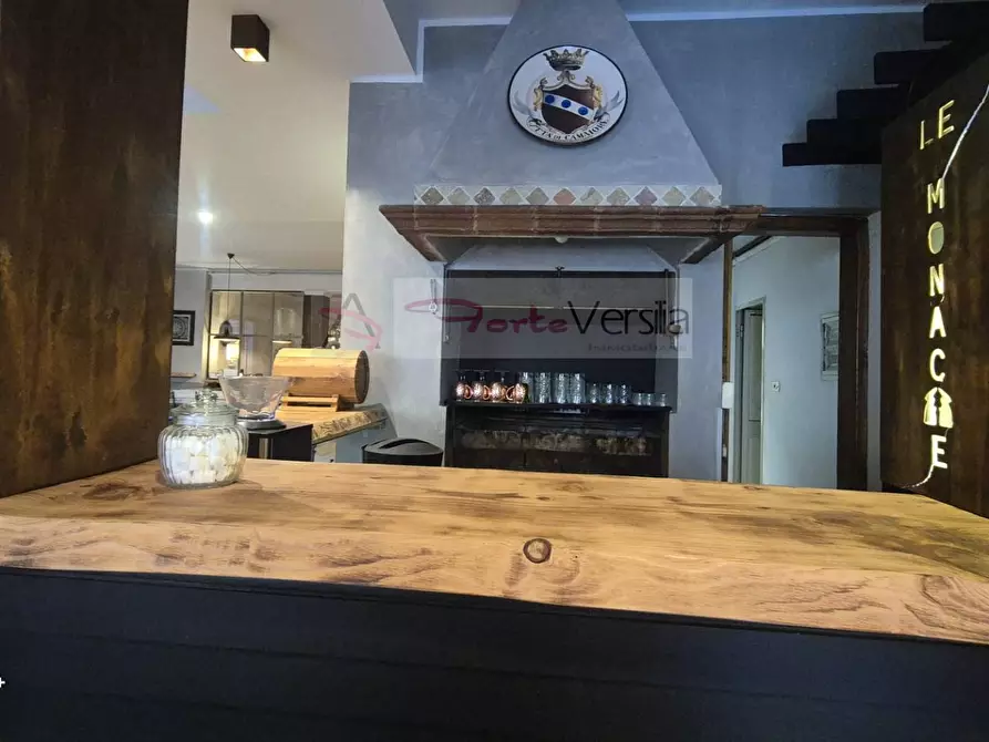 Immagine 28 di Albergo/B&B/Residence in vendita  a Camaiore