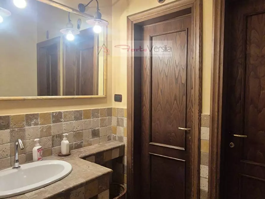 Immagine 35 di Albergo/B&B/Residence in vendita  a Camaiore