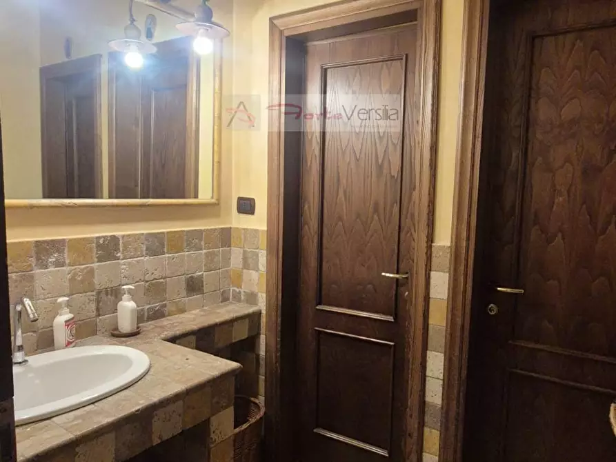 Immagine 36 di Albergo/B&B/Residence in vendita  a Camaiore