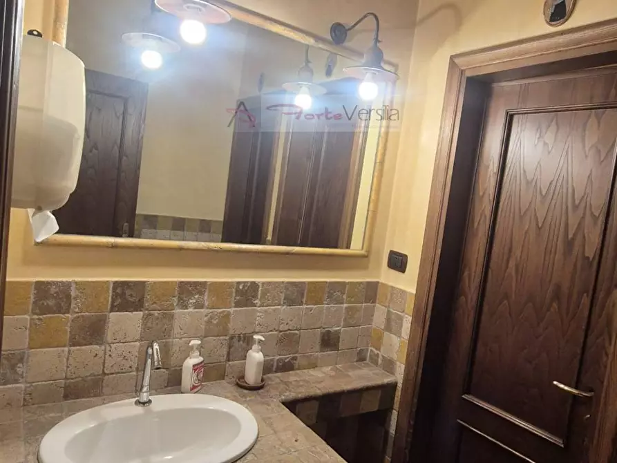 Immagine 37 di Albergo/B&B/Residence in vendita  a Camaiore