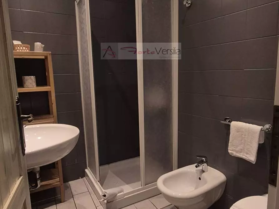 Immagine 40 di Albergo/B&B/Residence in vendita  a Camaiore