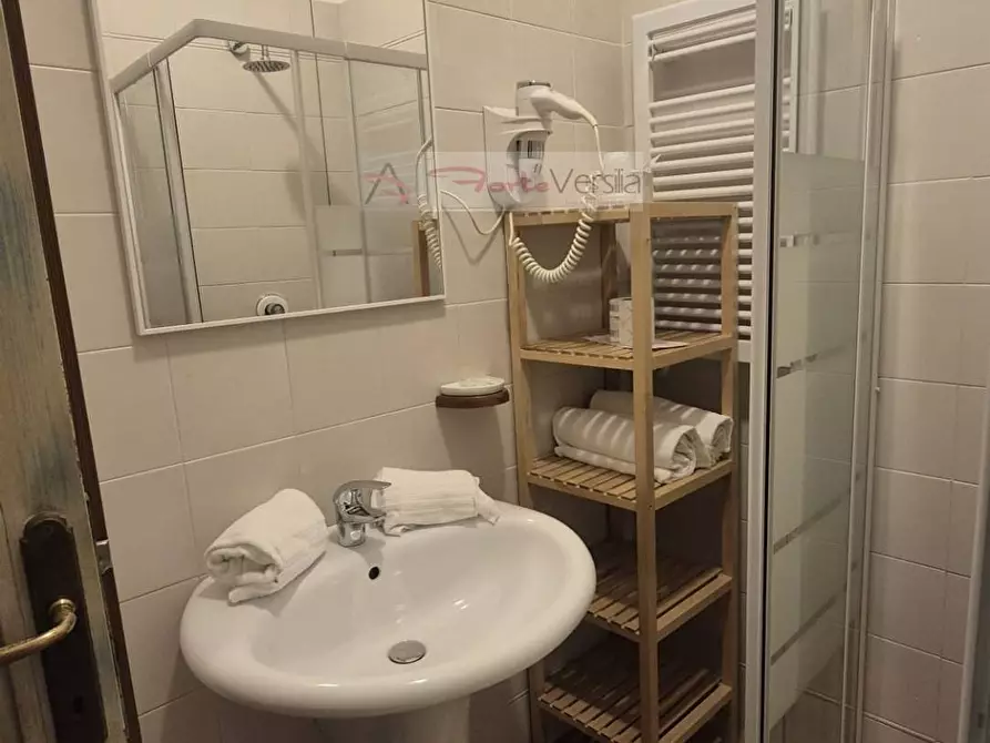 Immagine 41 di Albergo/B&B/Residence in vendita  a Camaiore