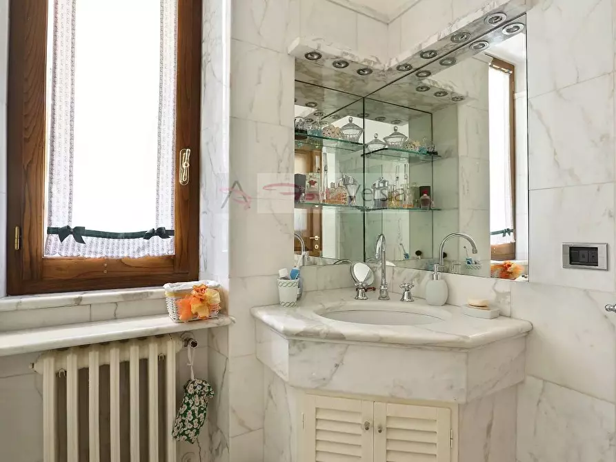 Immagine 14 di Villa in affitto  a Forte Dei Marmi