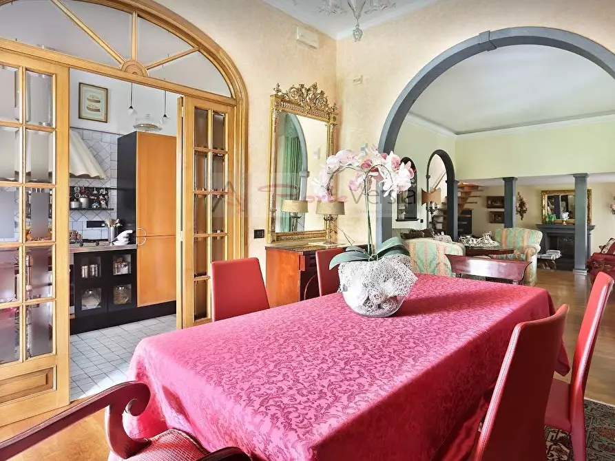 Immagine 4 di Villa in affitto  a Forte Dei Marmi