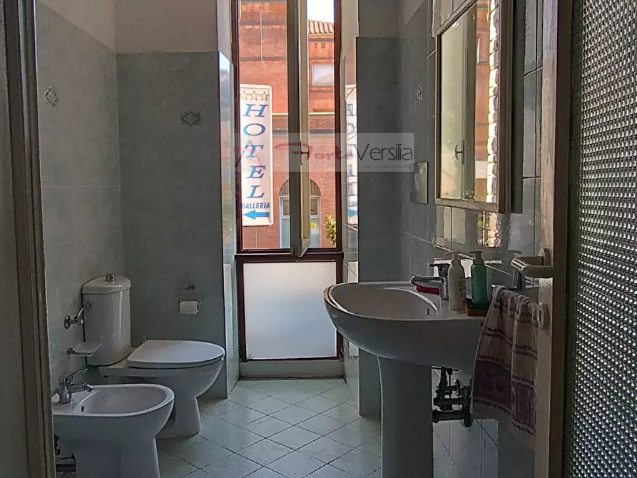 Immagine 10 di Appartamento in vendita  a Massa