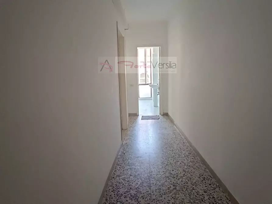 Immagine 11 di Appartamento in vendita  a Massa