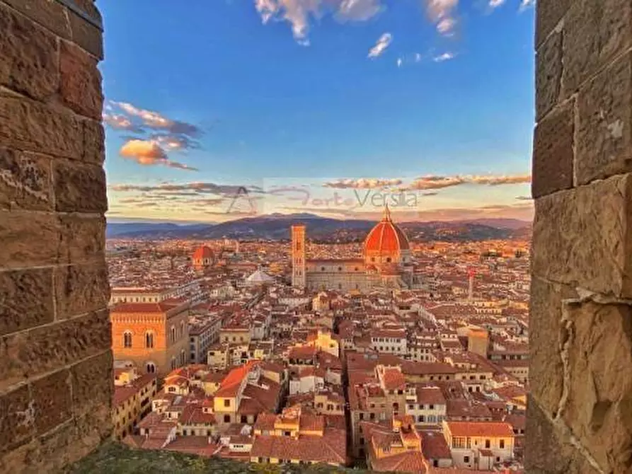 Immagine 4 di Locale commerciale in vendita  a Firenze