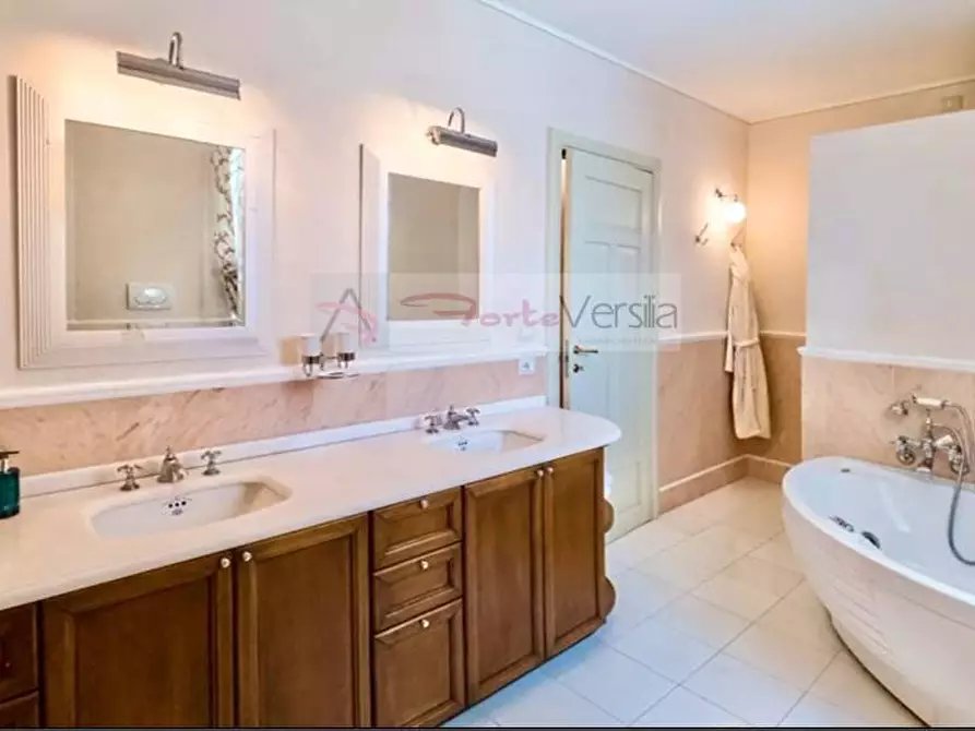 Immagine 23 di Villa   a Forte Dei Marmi