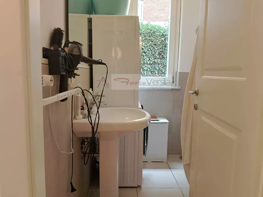 Immagine 9 di Appartamento   a Massa