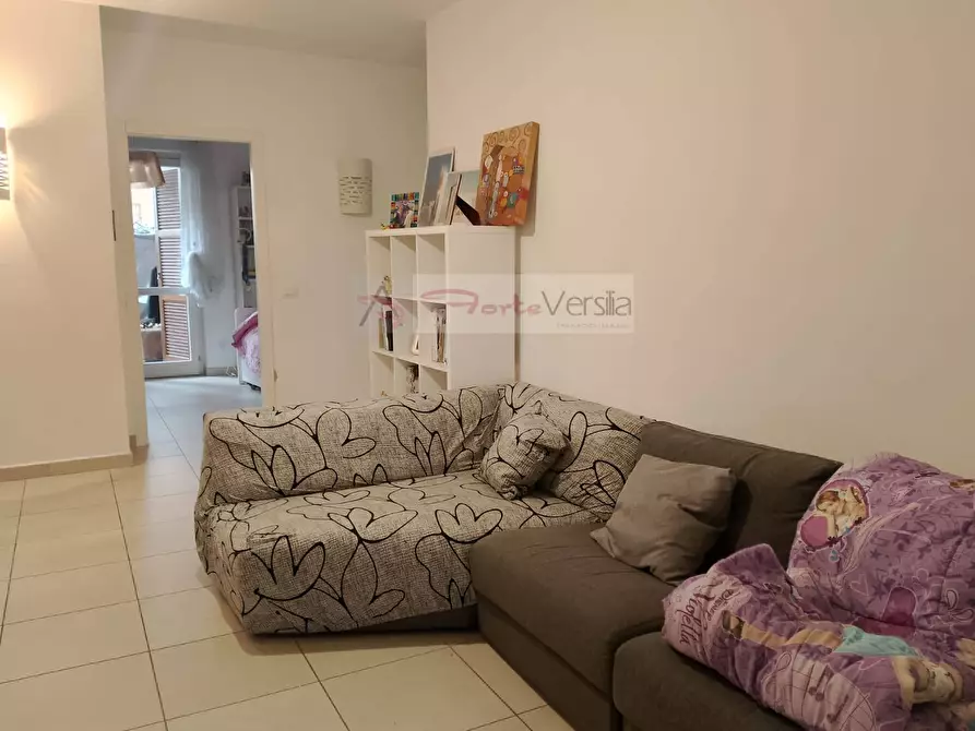 Immagine 4 di Appartamento   a Massa