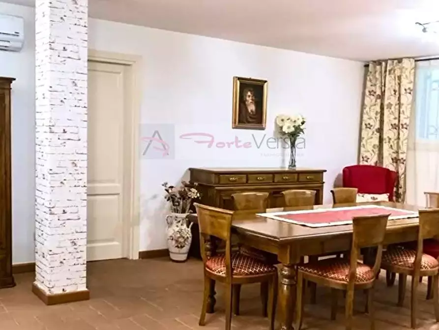 Immagine 13 di Villa in vendita  a Forte Dei Marmi