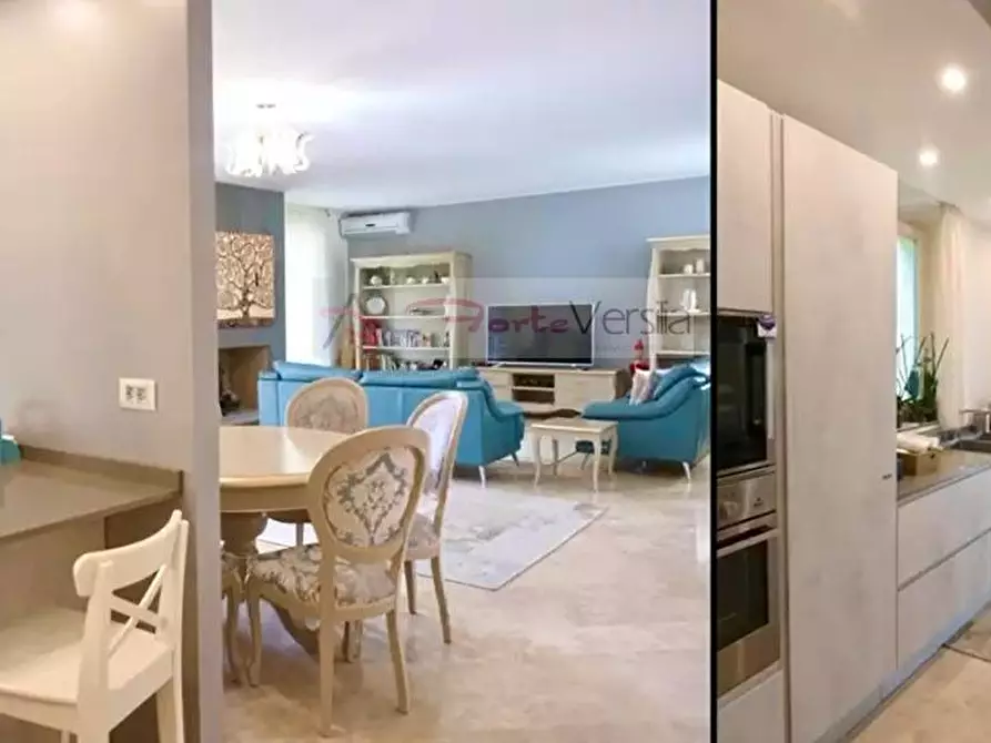 Immagine 8 di Villa in vendita  a Forte Dei Marmi