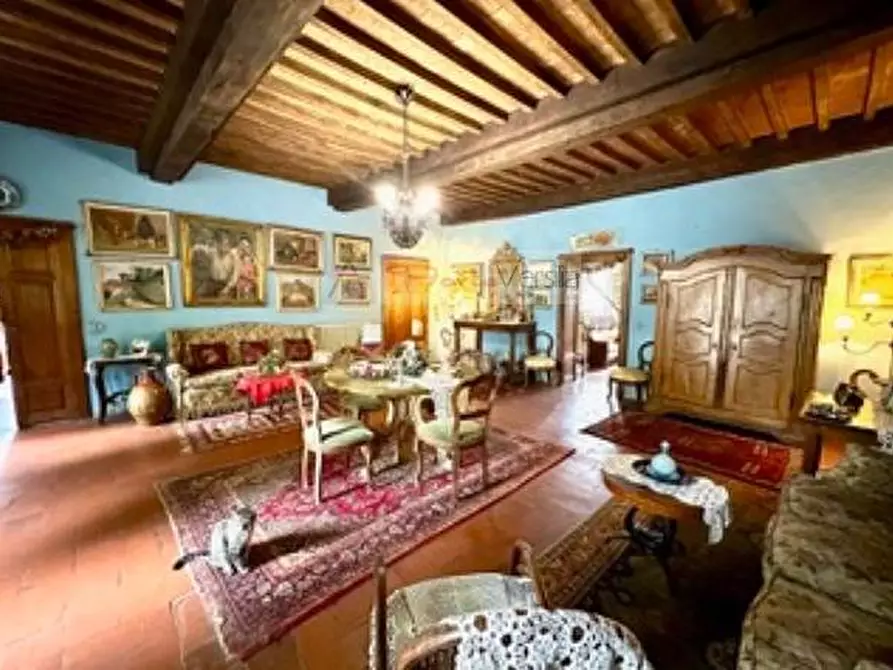 Immagine 18 di Villa in vendita  a Castiglione Di Garfagnana