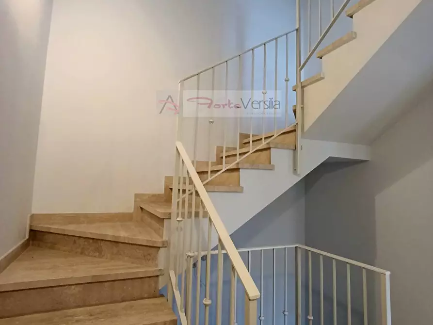 Immagine 8 di Villa in vendita  a Pietrasanta