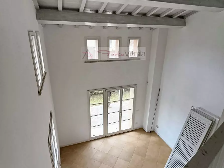 Immagine 21 di Villa in vendita  a Pietrasanta