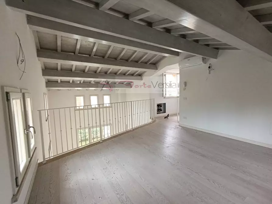 Immagine 16 di Villa in vendita  a Pietrasanta