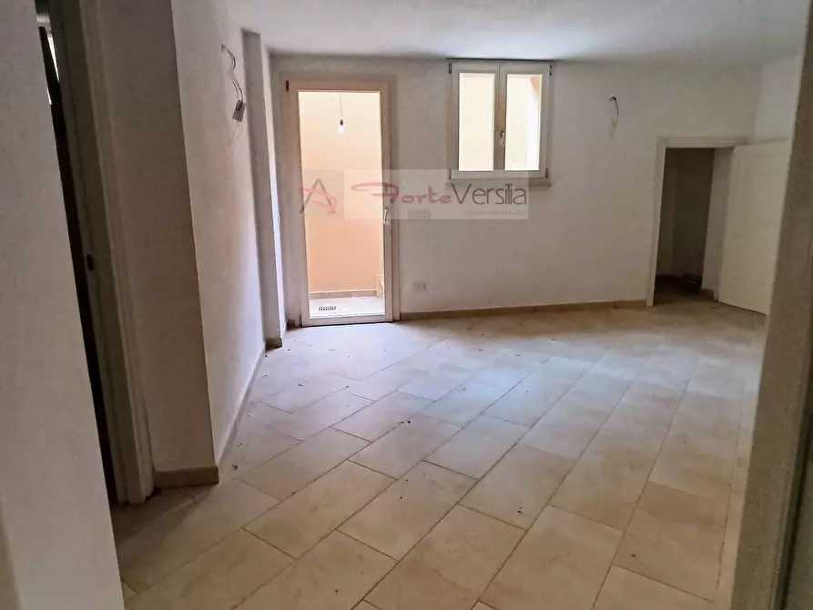 Immagine 31 di Villa in vendita  a Pietrasanta