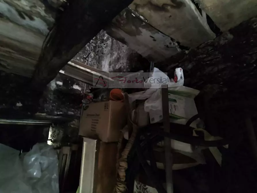 Immagine 18 di Casa semindipendente in vendita  a Pietrasanta