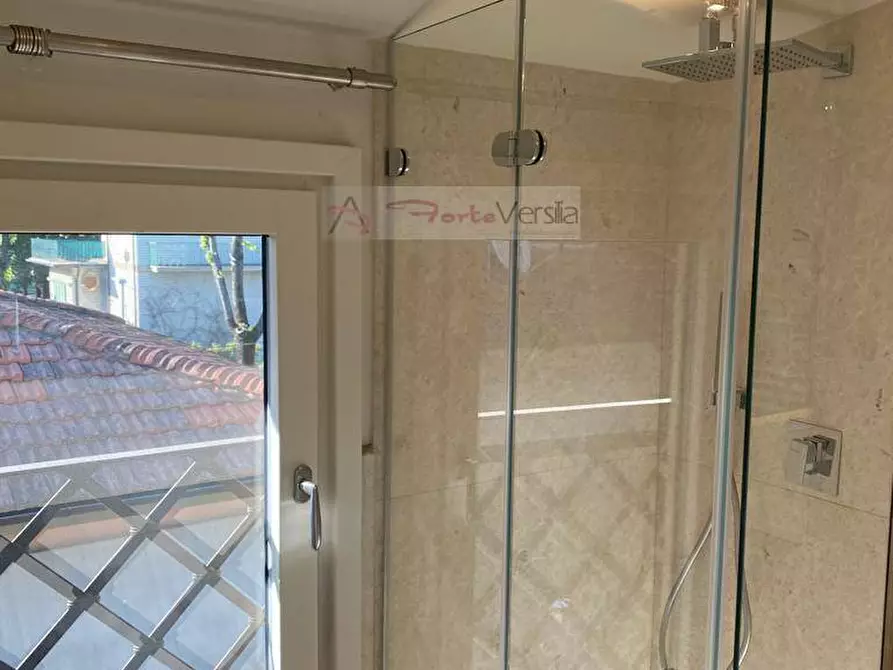 Immagine 20 di Villa in affitto  a Forte Dei Marmi