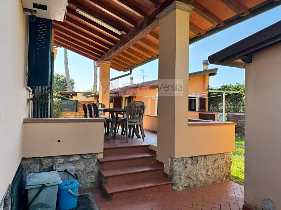 Immagine 19 di Villa in vendita  a Pietrasanta