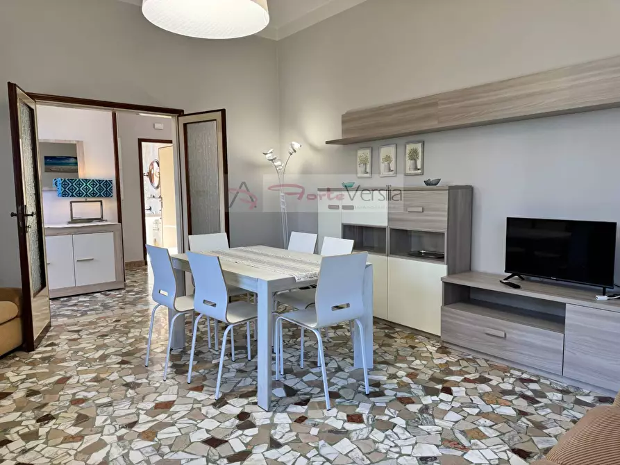 Immagine 6 di Villa in vendita  a Pietrasanta