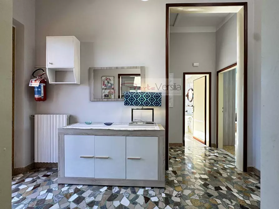 Immagine 12 di Villa in vendita  a Pietrasanta
