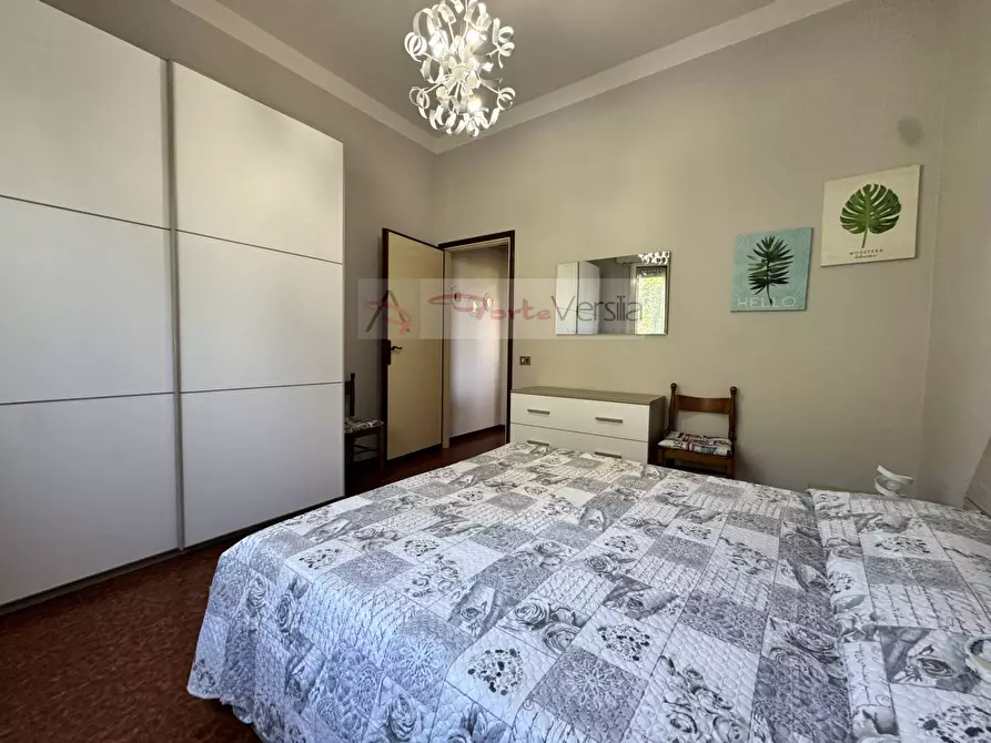 Immagine 22 di Villa in vendita  a Pietrasanta