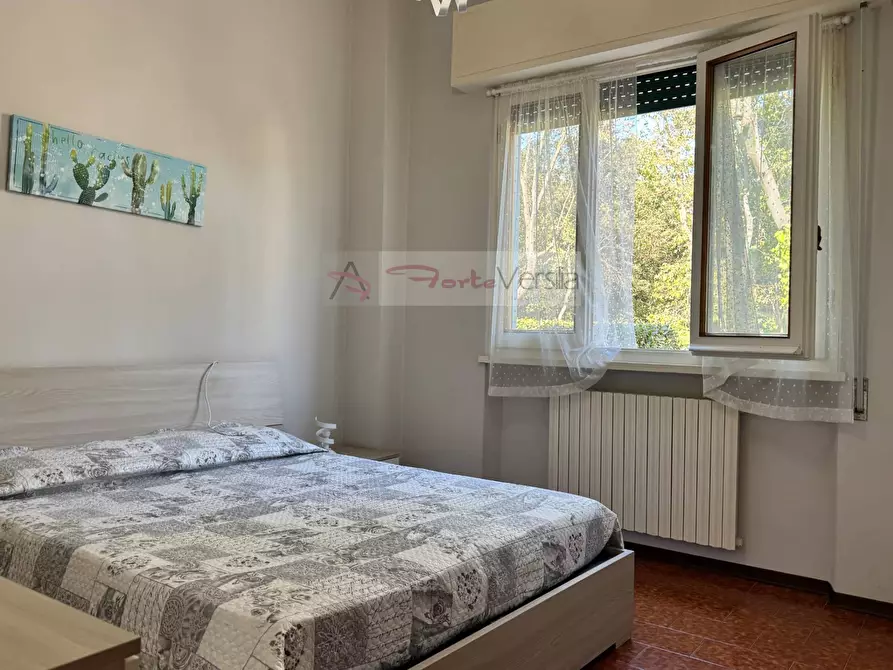 Immagine 27 di Villa in vendita  a Pietrasanta