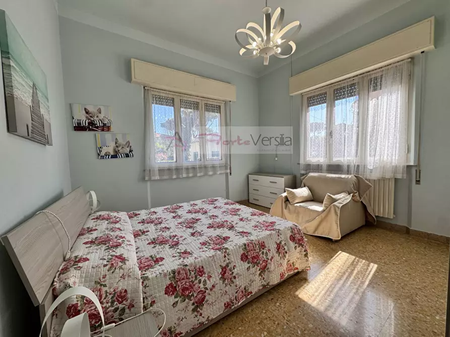 Immagine 30 di Villa in vendita  a Pietrasanta