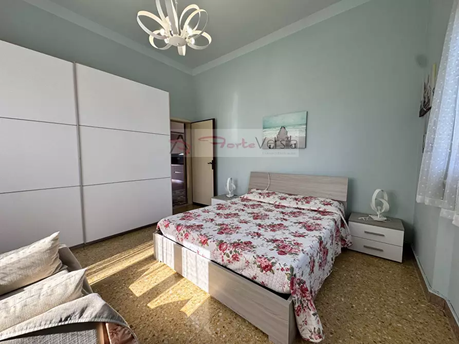 Immagine 33 di Villa in vendita  a Pietrasanta