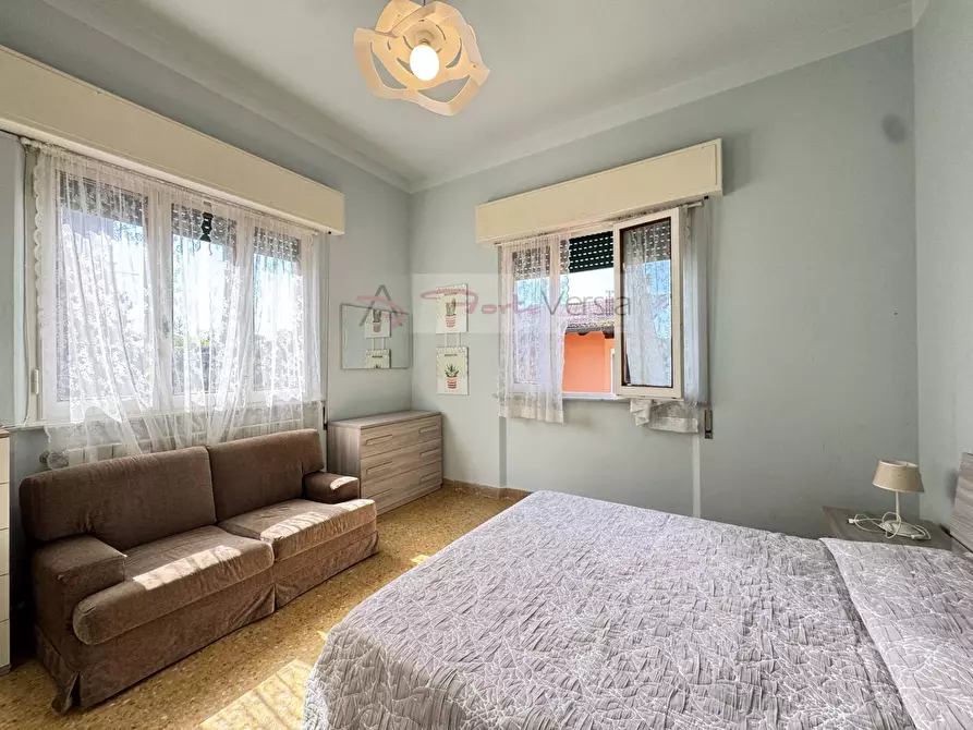 Immagine 41 di Villa in vendita  a Pietrasanta