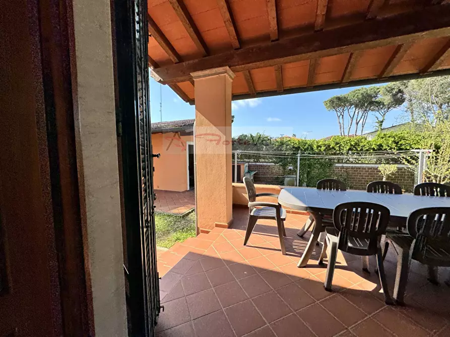 Immagine 44 di Villa in vendita  a Pietrasanta