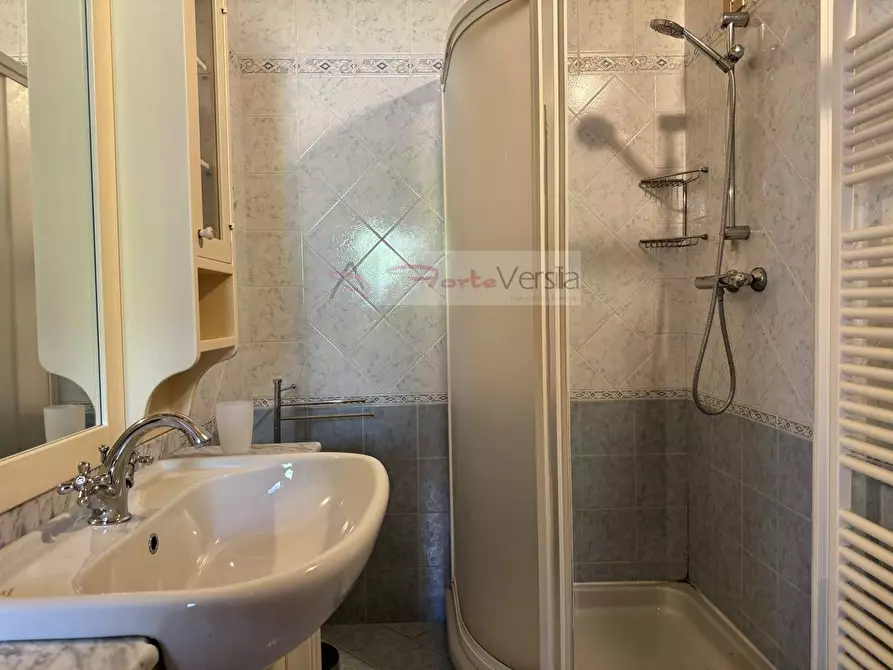 Immagine 62 di Villa in vendita  a Pietrasanta