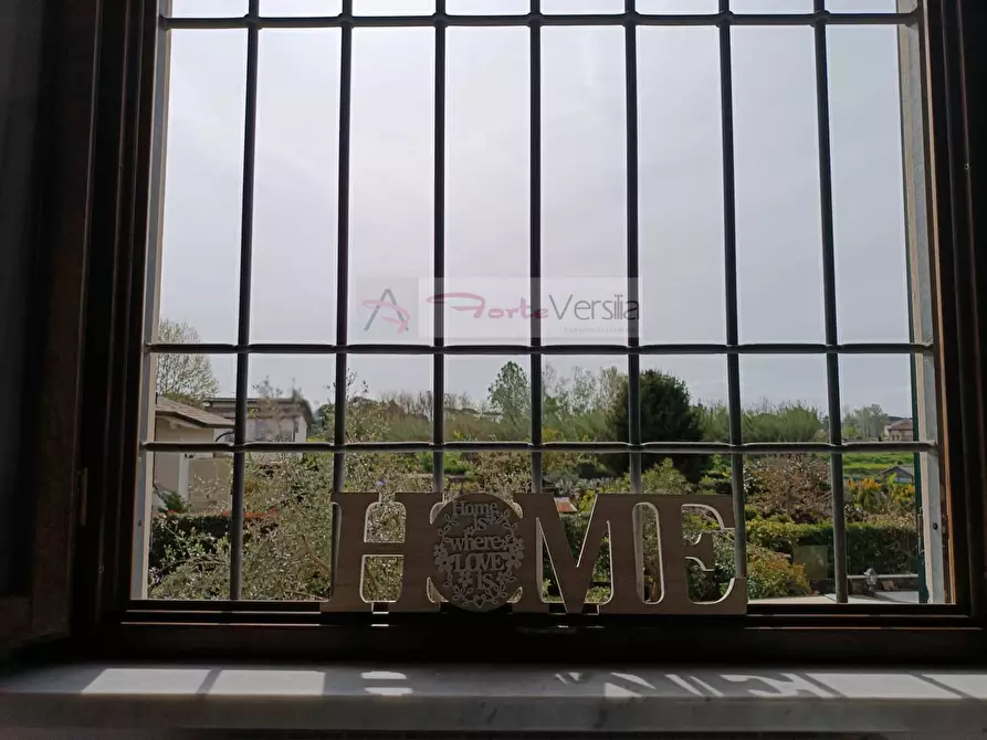 Immagine 27 di Villa in vendita  a Pietrasanta